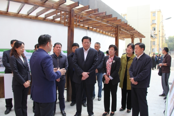 市委副书记苏树伟到历下区开展敬老月走访慰问活动